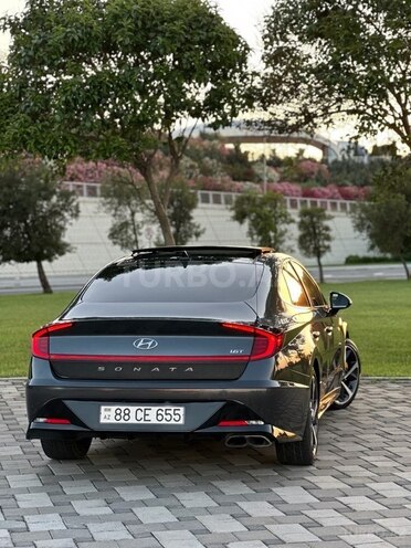 Hyundai Sonata-18