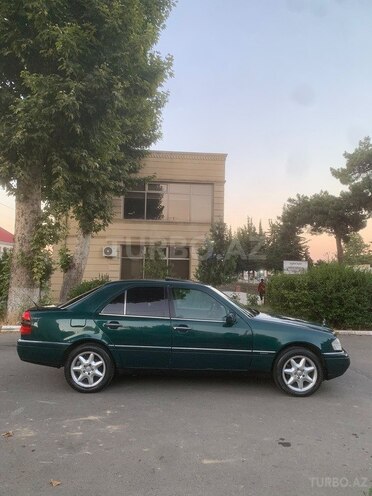 Mercedes C 220-8