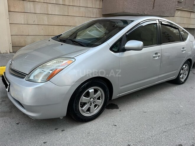 Toyota Prius-2