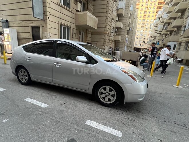 Toyota Prius-7