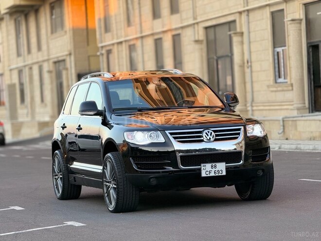 Volkswagen Touareg-2