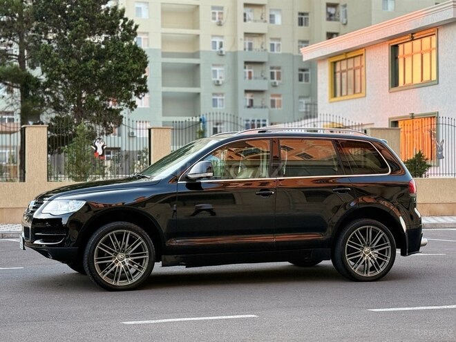 Volkswagen Touareg-8