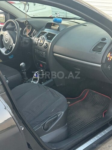 Renault Megane-10