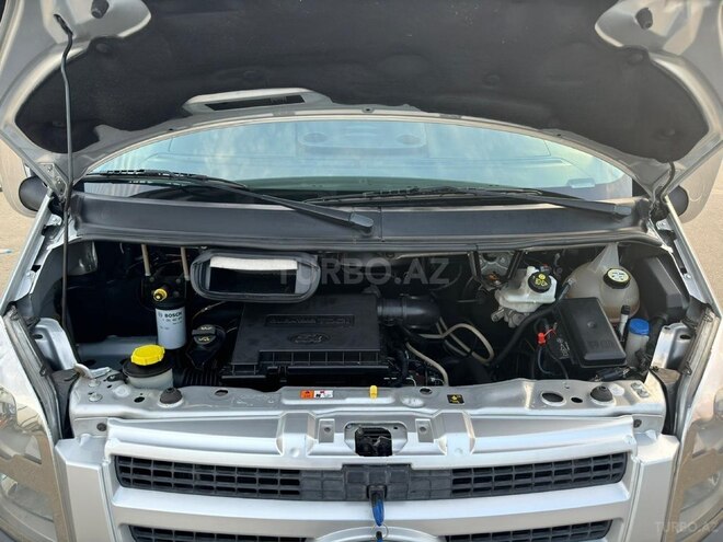 Ford Transit-10