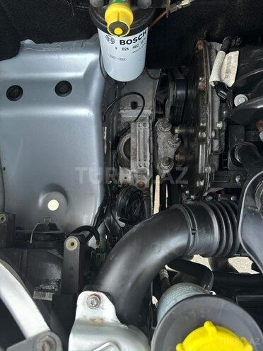 Ford Transit-12