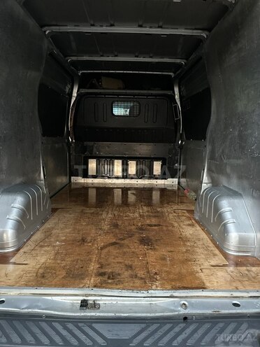 Ford Transit-7
