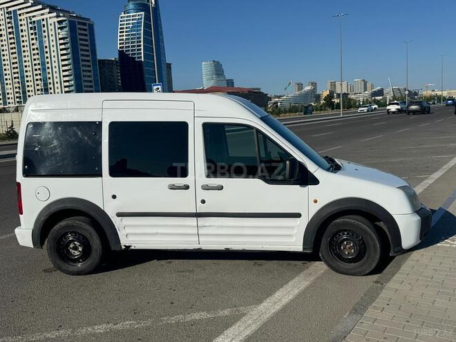 Ford Tourneo Connect-2