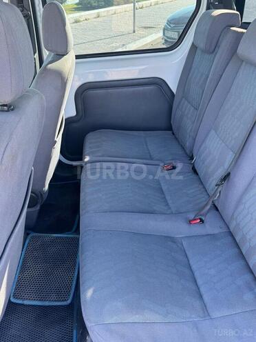 Ford Tourneo Connect-4