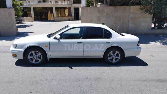 Nissan Maxima-4