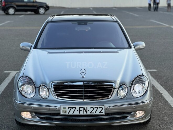 Mercedes E 240-8
