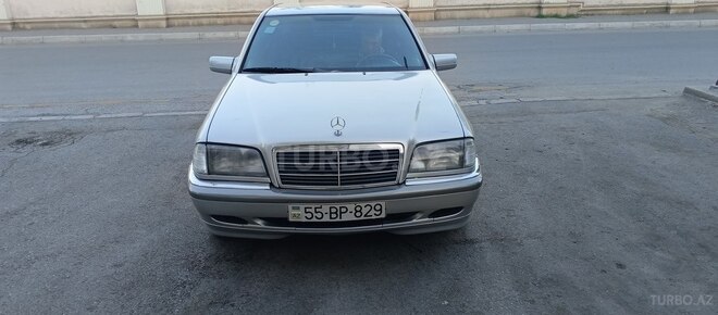 Mercedes C 200-1