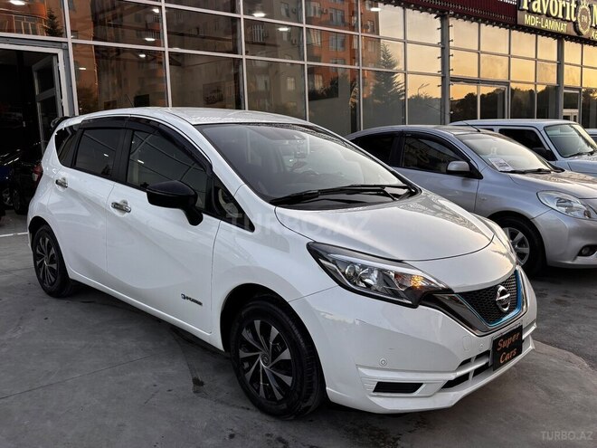 Nissan Note-4