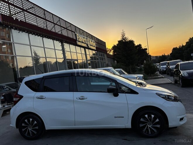 Nissan Note-6