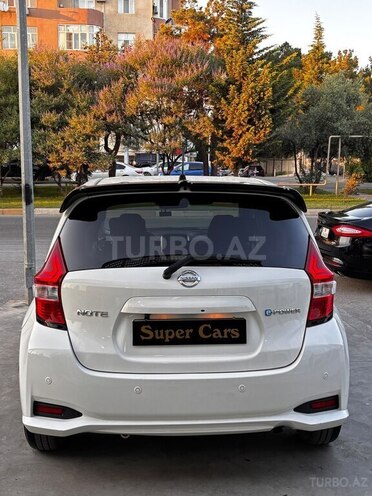 Nissan Note-7