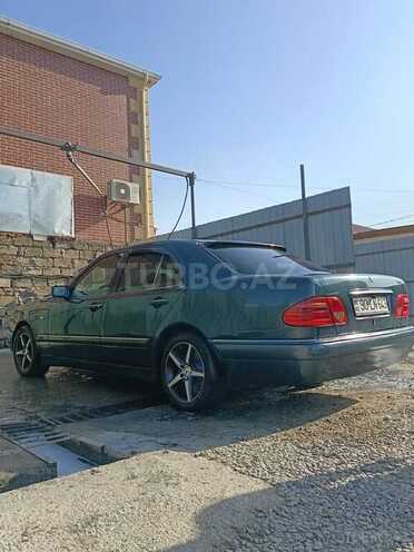 Mercedes E 220-6