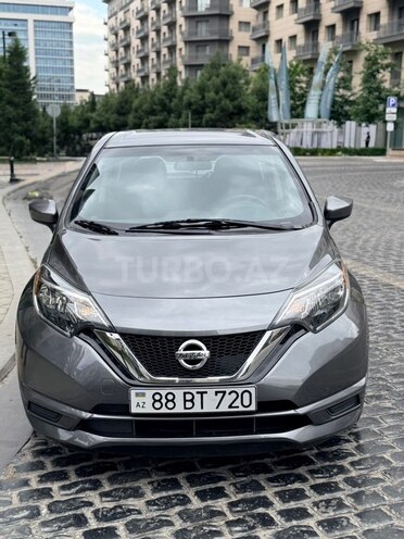 Nissan Versa Note-1