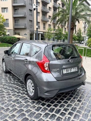 Nissan Versa Note-5