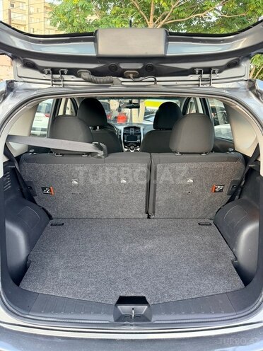 Nissan Versa Note-14