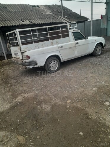 GAZ 3110 "Volga"-10