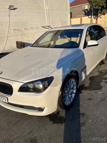 BMW 750-3