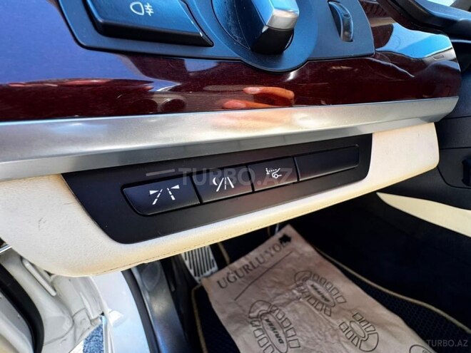 BMW 750-11