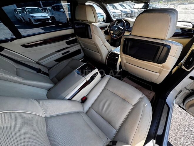 BMW 750-10