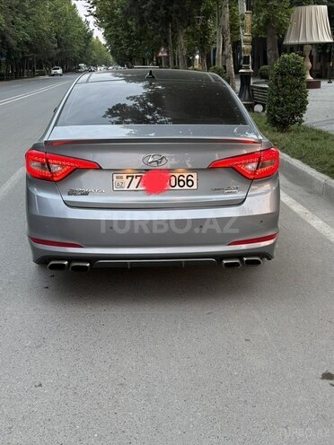 Hyundai Sonata-2