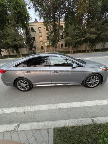 Hyundai Sonata-4