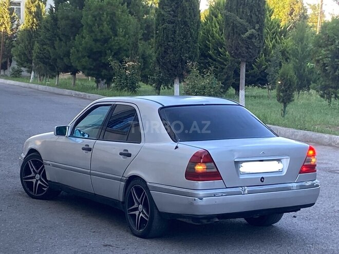 Mercedes C 180-8