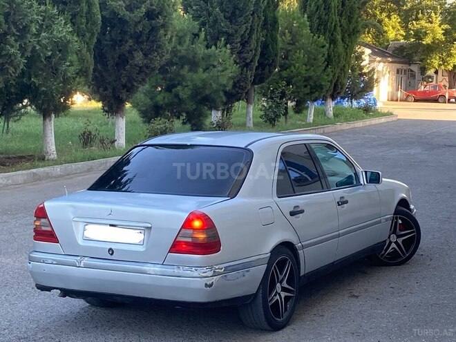 Mercedes C 180-16