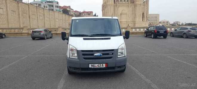 Ford Transit-1