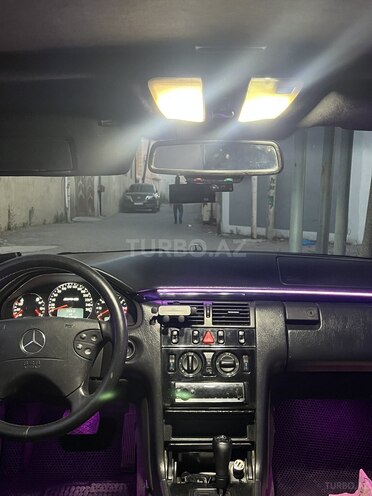 Mercedes E 200-6