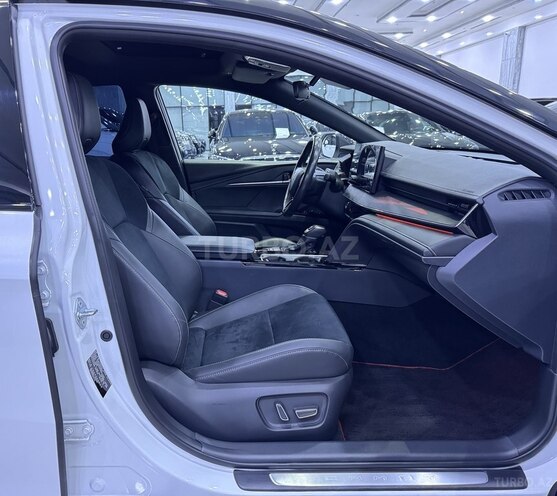 Toyota Camry-12