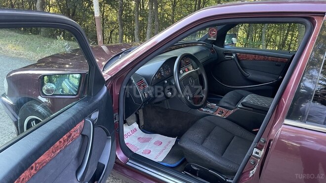 Mercedes C 200-7