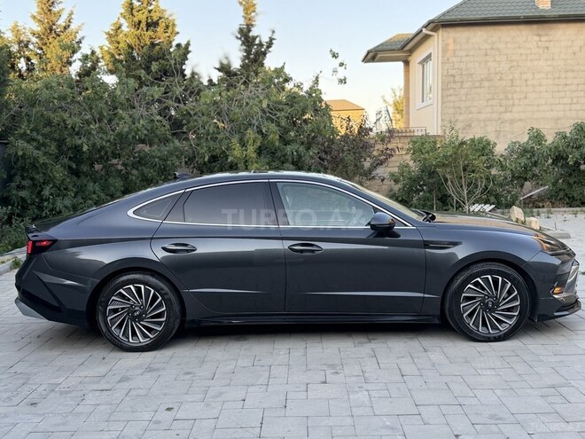 Hyundai Sonata-6