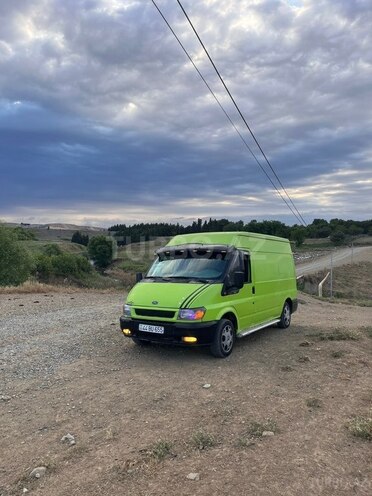 Ford Transit-12