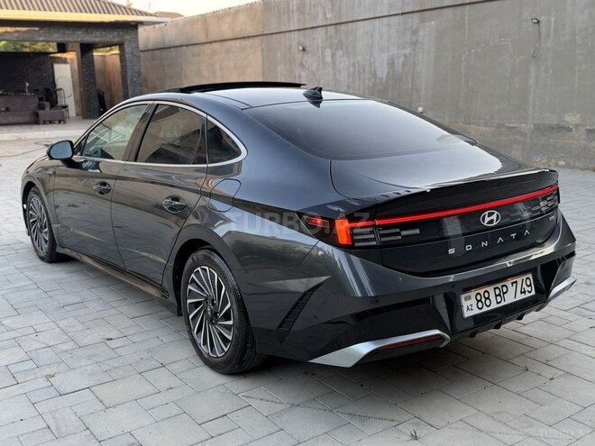 Hyundai Sonata-5
