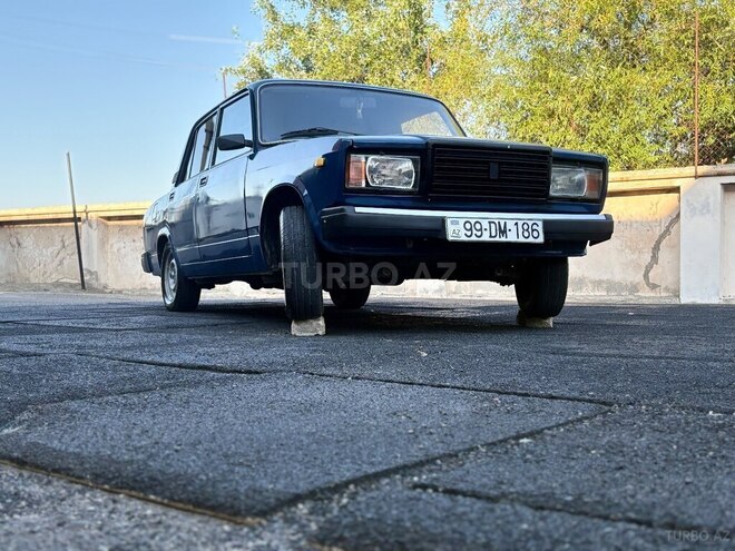 LADA (VAZ) 2107-1