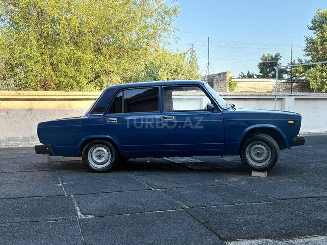 LADA (VAZ) 2107-2