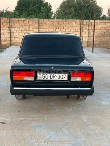 LADA (VAZ) 2107-2