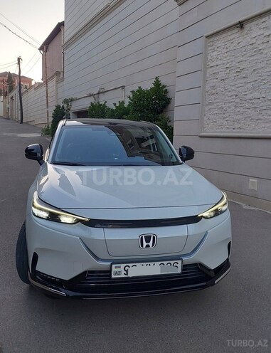 Honda e:NS1-2