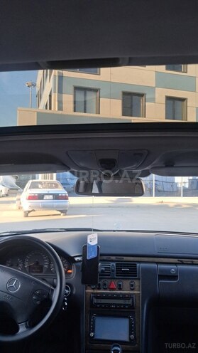 Mercedes E 240-7