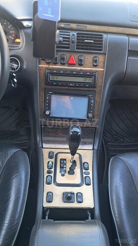 Mercedes E 240-9