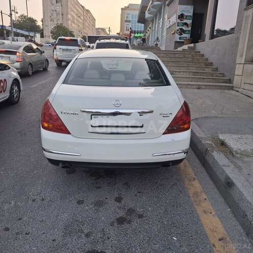 Nissan Teana-3