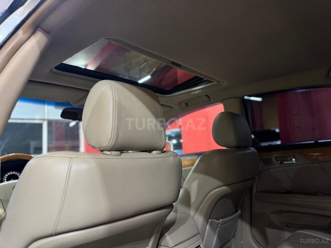 Toyota Avalon-12
