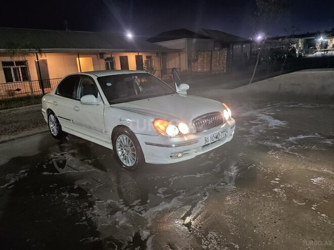 Hyundai Sonata-10