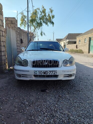 Hyundai Sonata-14