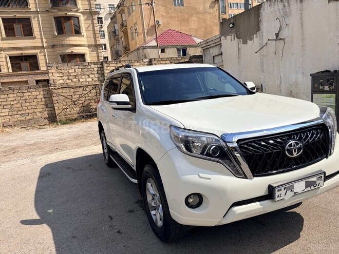 Toyota Land Cruiser Prado-3