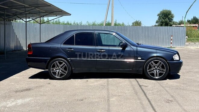 Mercedes C 200-13