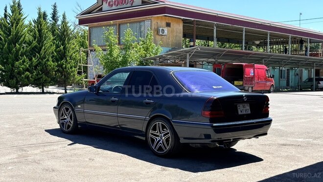 Mercedes C 200-12